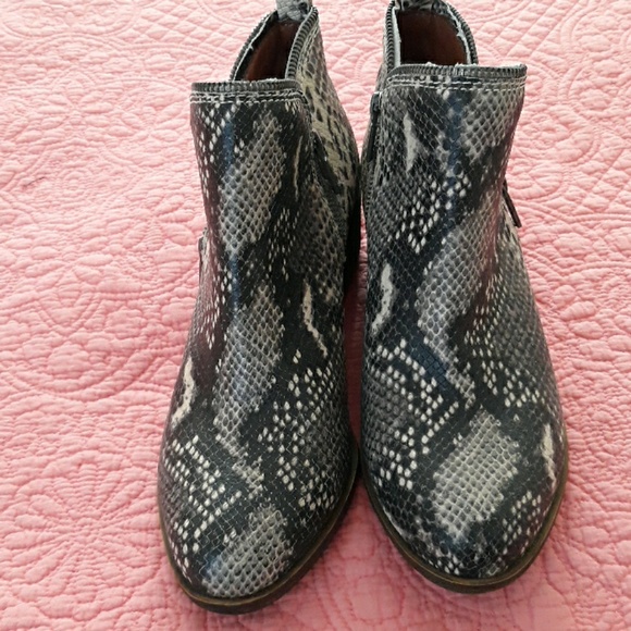 Lucky Brand Shoes - Lucky Brand snake skin booties
